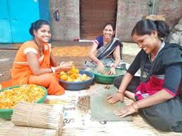 भगवान को अर्पित किए गए फूल मालाओं से बनेगी अगरबत्ती